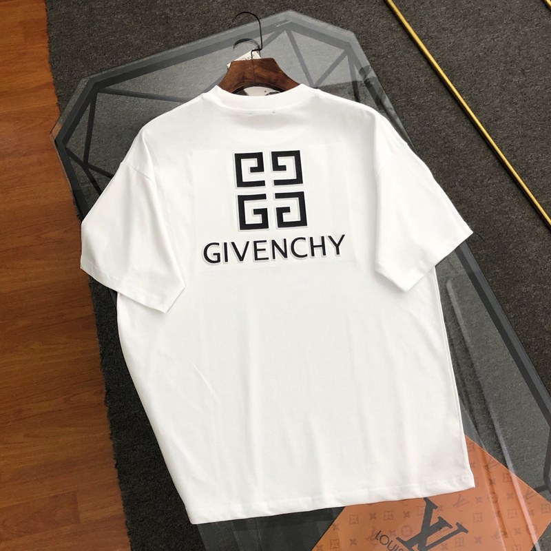 GVNCHY T-Shirt - Imagen 2