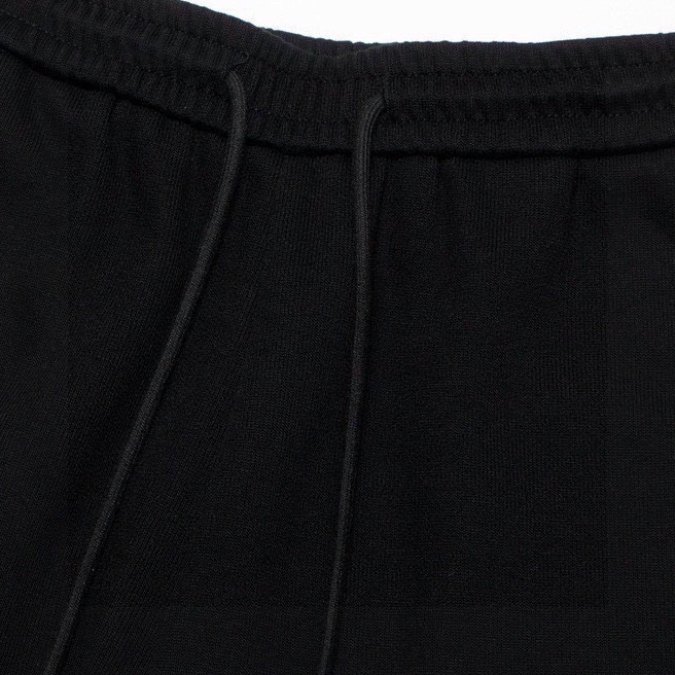 LV Shorts Black Yellow Logo - Imagen 2