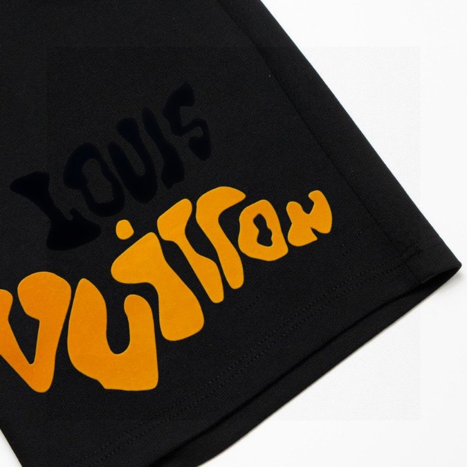 LV Shorts Black Bold Logo - Imagen 3