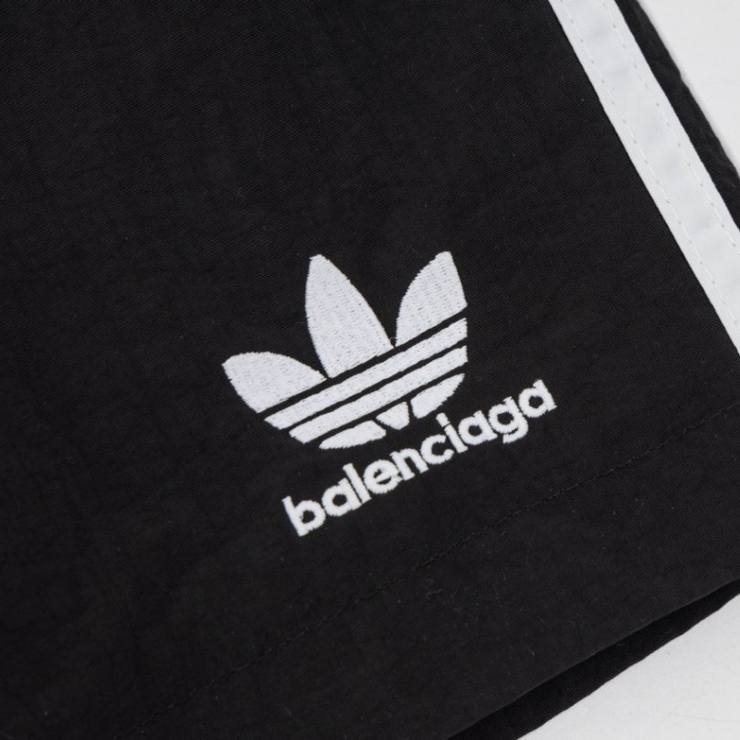 BLNCG x Adidas Shorts Trefoil Logo Black - Imagen 4
