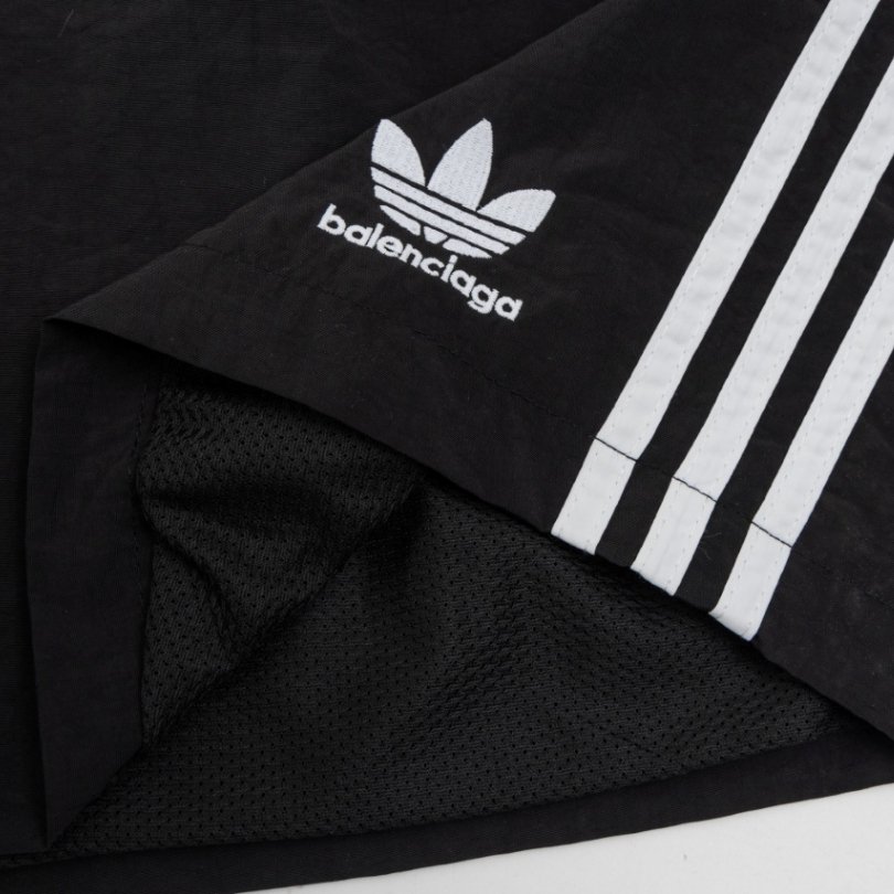 BLNCG x Adidas Shorts Trefoil Logo Black - Imagen 5
