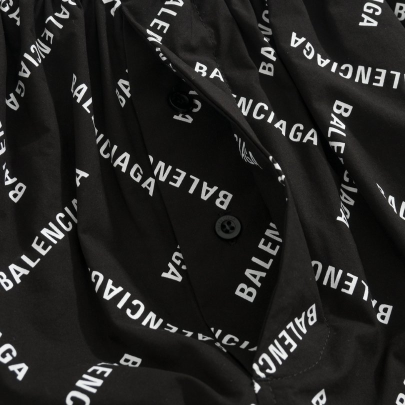 BLNCG Shorts Allover Logo Print - Imagen 7