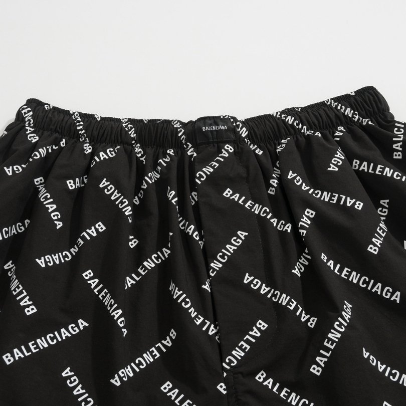 BLNCG Shorts Allover Logo Print - Imagen 5