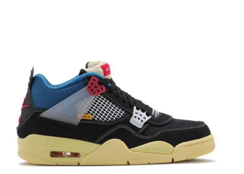 JORDAN RETRO 4 ‘OFF-NOIR’