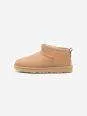 UGG – Classic Ultra Mini Boot Sand - Imagen 2